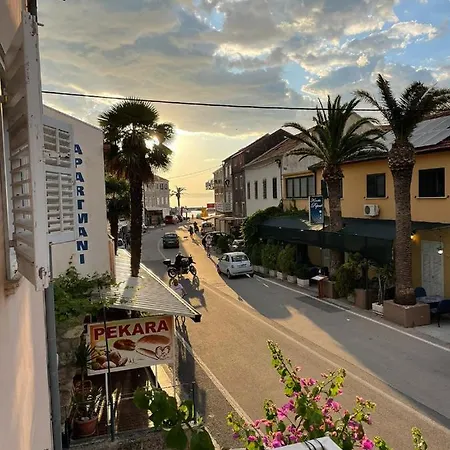 Apartment Apartman Segetin