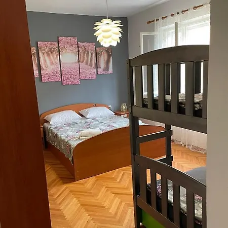 Apartment Apartman Segetin *